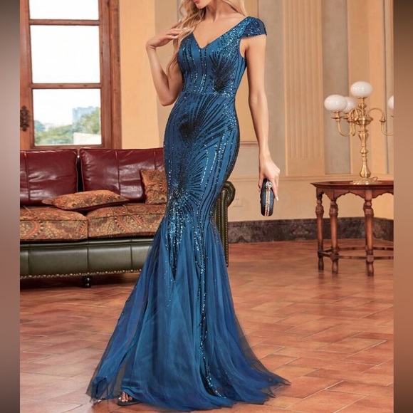 Luxe mermaid hem mesh sequins party formal dress - Picture 2 of 6